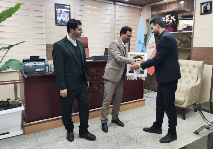 تقدیر از دادستان پیرانشهر در راستای حمایت ویژه از مددجویان بهزیستی