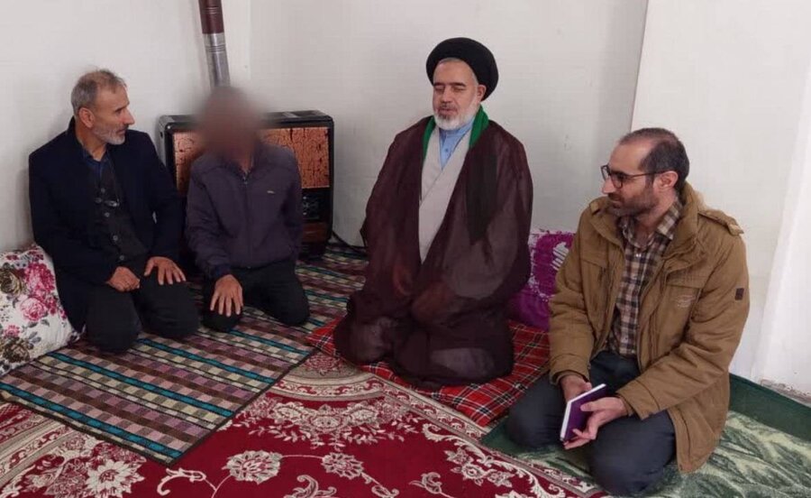 دیدار و تجلیل از خانواده های سادات تحت پوشش بهزیستی شهرستان چالدران