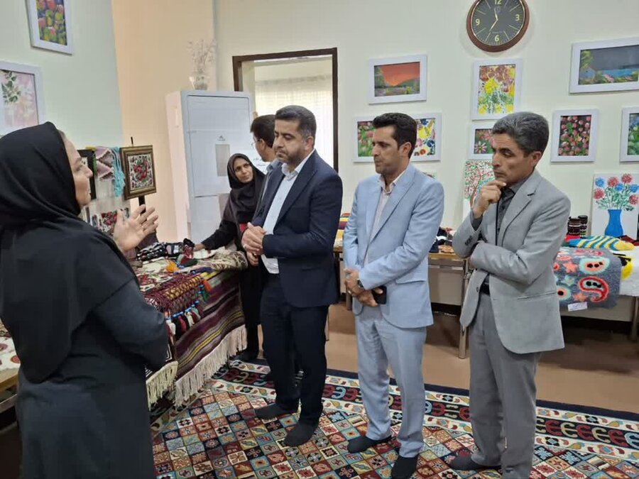 افتتاح نمایشگاه دستاوردهای مددجویان بهزیستی جیرفت