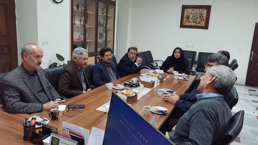 نشست و دیدار اله‌دادی مدیرکل بهزیستی استان مرکزی  با مدیرعامل و اعضای هیئت‌مدیره مؤسسه خیریه یادگار توکل