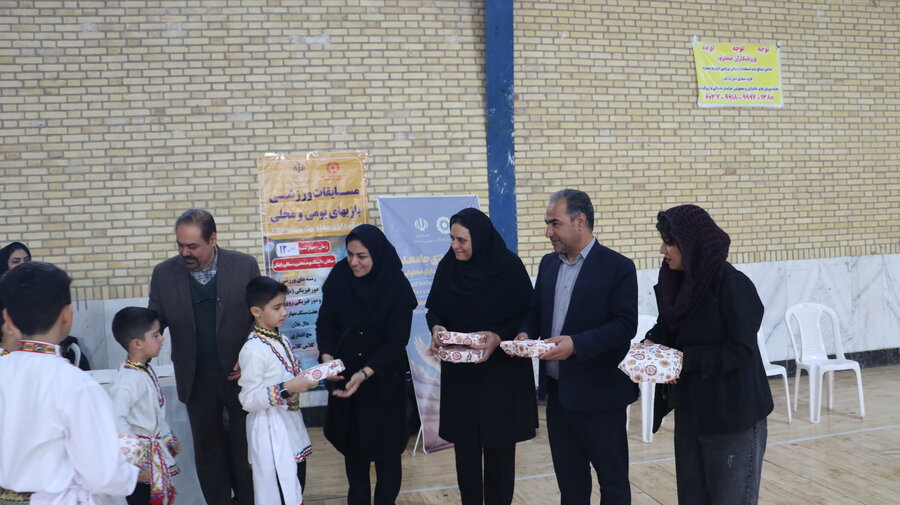 مسابقات ورزشی، بازیهای بومی و محلی و رقابت ویلچررانی ویژه افراد دارای معلولیت در هفته جهانی معلولیت برگزار شد.