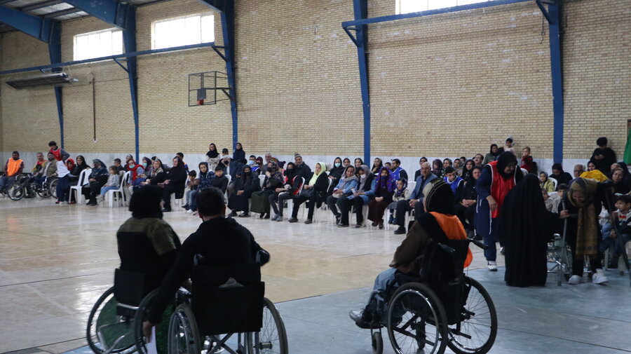 مسابقات ورزشی، بازیهای بومی و محلی و رقابت ویلچررانی ویژه افراد دارای معلولیت در هفته جهانی معلولیت برگزار شد.