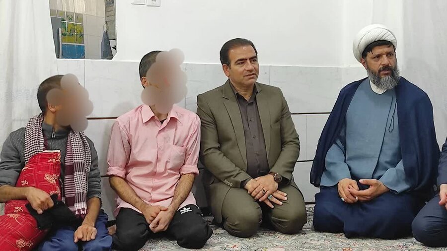 دیدار مدیرکل بهزیستی استان در معیت فرماندار و امام جمعه با خانواده دارای دوعضو معلول