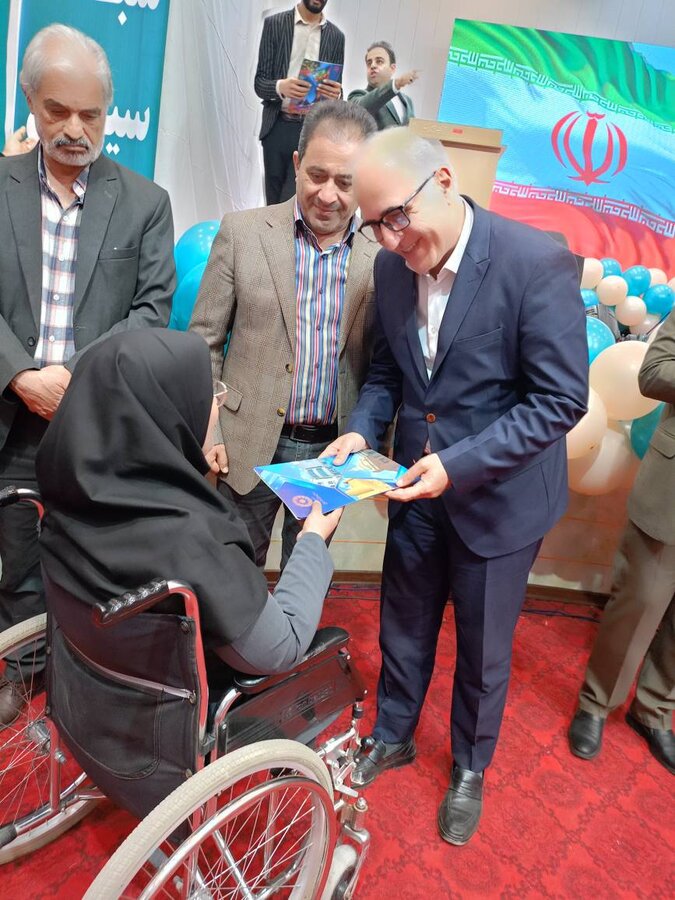طبس/برگزاری جشن با شکوه و تقدیر از افراد دارای معلولیت با موفقيت های شاخص