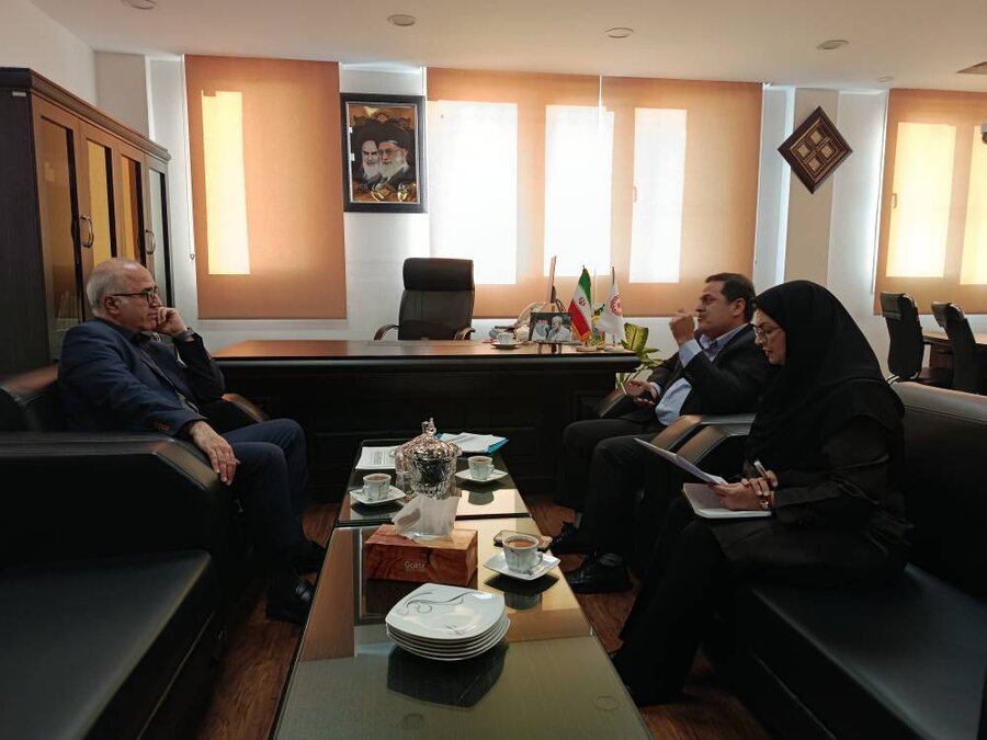 با حضور مدیرکل بهزیستی استان جلسه ارائه گزارش طرح ساماندهی داوطلبان در برگزار شد