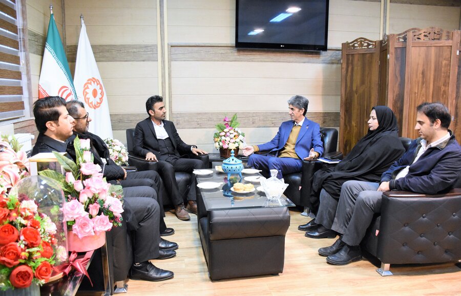 نشستی برای توسعۀ همکاری بهزیستی و دانشگاه روانسر