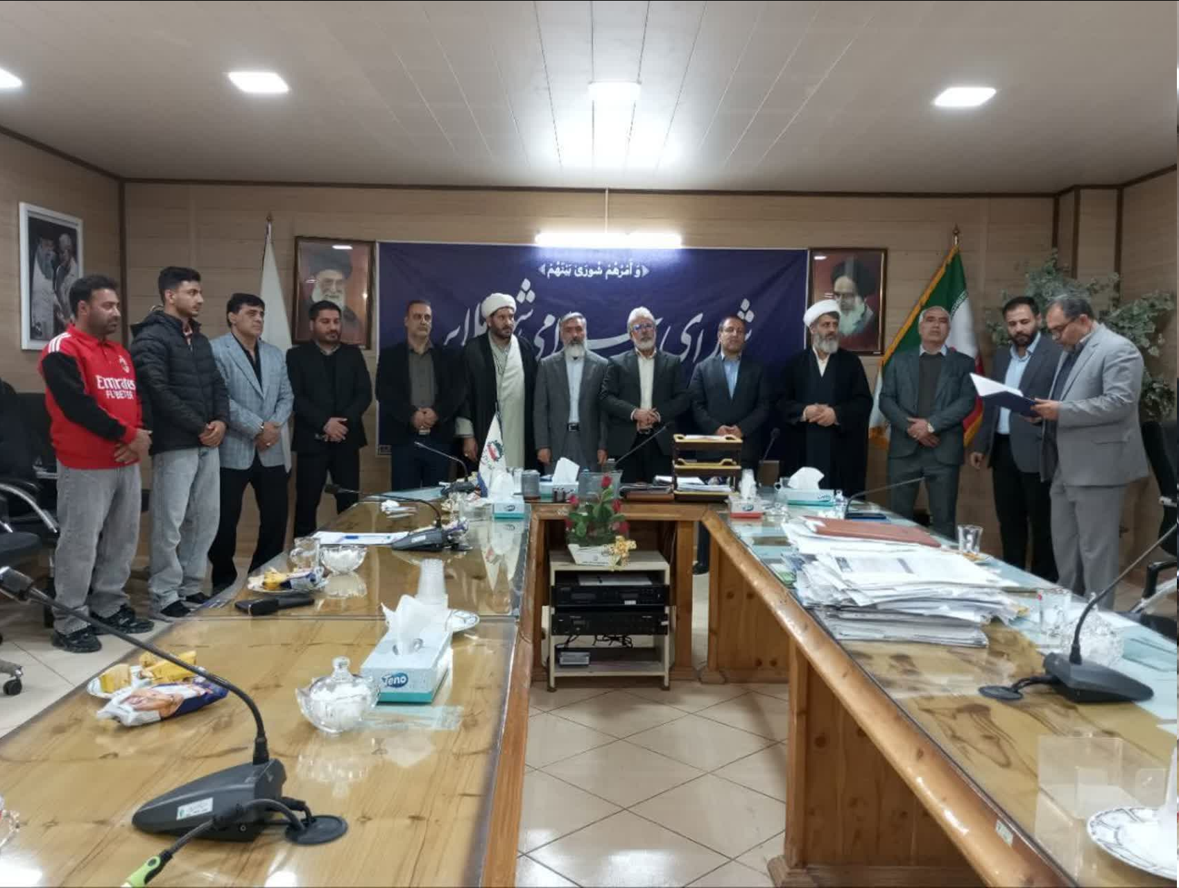  برگزاری مراسم تجلیل از نایب قهرمان کشتی المپیک ناشنوایان و مربی تیم ملی امید ایران در صحن شورای اسلامی شهر ملایر