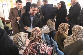 گزارش تصویری| تبریک مدیر کل بهزیستی ایلام به مادران سرای سالمندان اسایش به مناسبت روز مادر