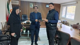 تقدیر مدیر بهزیستی سنندج از خیر نیکوکار در آستانه پویش «یلدای مهربانی»