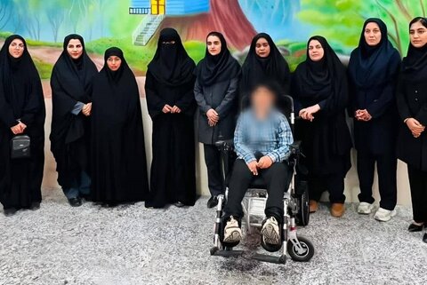 عسلویه| اهدای ویلچر برقی به دانش‌آموز تحت پوشش بهزیستی به همت ناحیه مقاومت بسیج سپاه شهرستان عسلویه