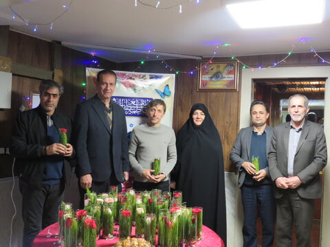 گزارش تصویری| تجلیل مدیرکل بهزیستی البرز از بانوان به مناسبت میلاد حضرت فاطمه زهرا(س) و گرامیداشت مقام زن و روز مادر