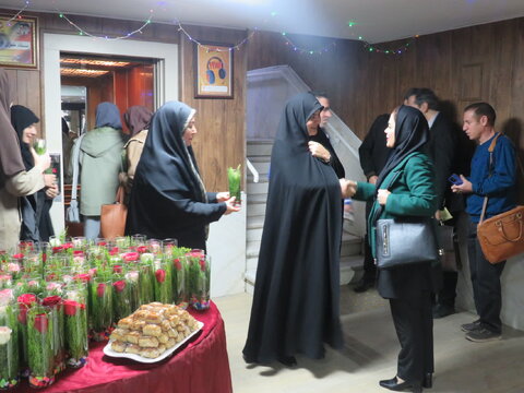 گزارش تصویری| تجلیل مدیرکل بهزیستی البرز از بانوان به مناسبت میلاد حضرت فاطمه زهرا(س) و گرامیداشت مقام زن و روز مادر