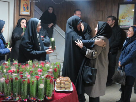 گزارش تصویری| تجلیل مدیرکل بهزیستی البرز از بانوان به مناسبت میلاد حضرت فاطمه زهرا(س) و گرامیداشت مقام زن و روز مادر
