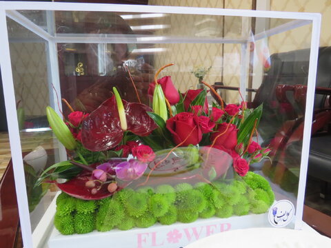 تقدیر کارکنان بهزیستی البرز از مدیرکل به مناسبت میلاد حضرت زهرا(س) و گرامیداشت مقام زن و روز مادر