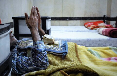 بازدید شبانه مدیرکل بهزیستی از مرکز سالمندان کرمانشاه