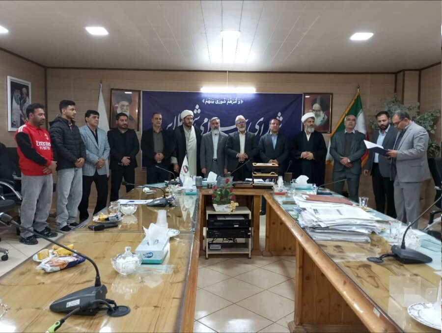  برگزاری مراسم تجلیل از نایب قهرمان کشتی المپیک ناشنوایان و مربی تیم ملی امید ایران در صحن شورای اسلامی شهر ملایر