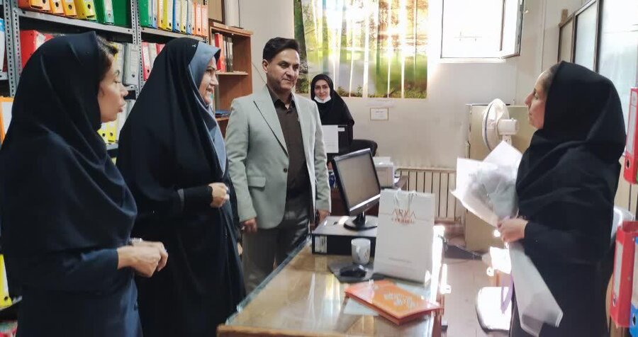 ملارد  | تقدیر از همکاران دارای معلولیت اداره بهزیستی به مناسبت روز جهانی معلولین