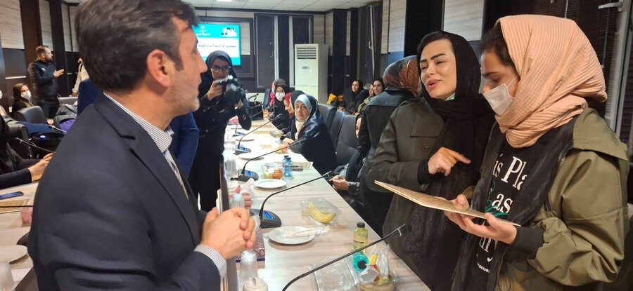 شهرری | نشست صمیمی  معاون  استاندار و فرماندارویژه شهرستان ری با نخبگان و فعالان حوزه معلولیت