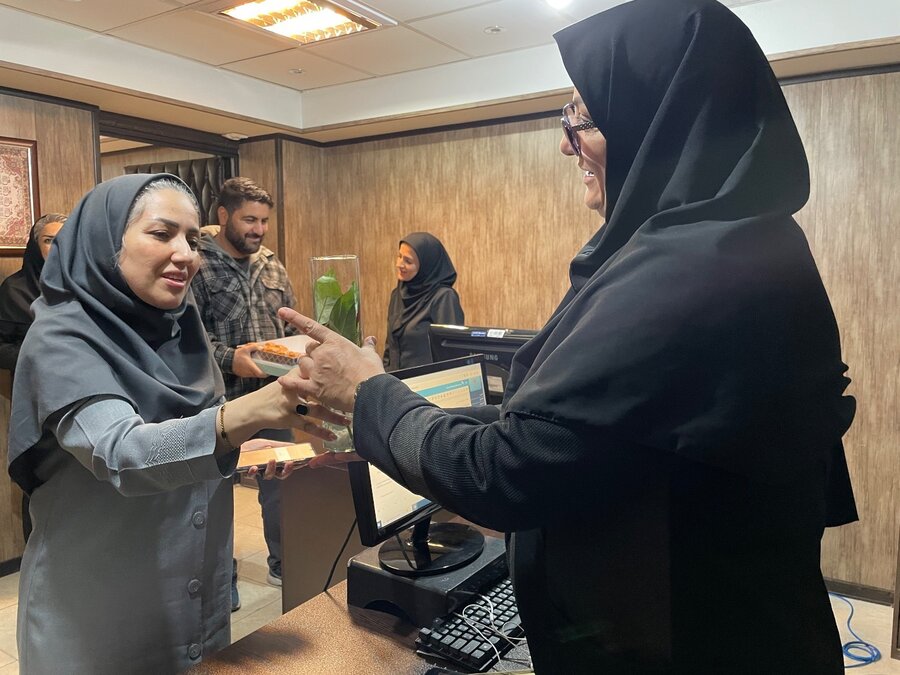 شمیرانات |  آیین تجلیل از بانوان شاغل بهزیستی در روز گرامیداشت مقام زن و روز مادر