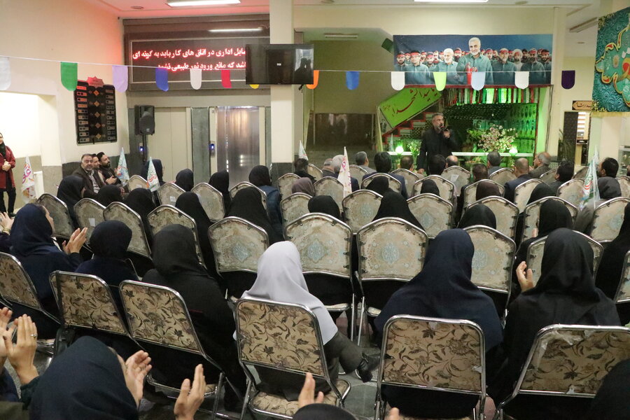 برگزاری جشن میلادحضرت فاطمه و روز زن و مادر در بهزیستی استان کرمان