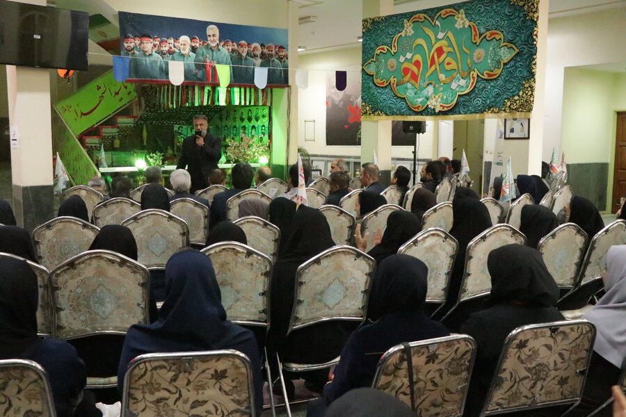 برگزاری جشن میلادحضرت فاطمه و روز زن و مادر در بهزیستی استان کرمان