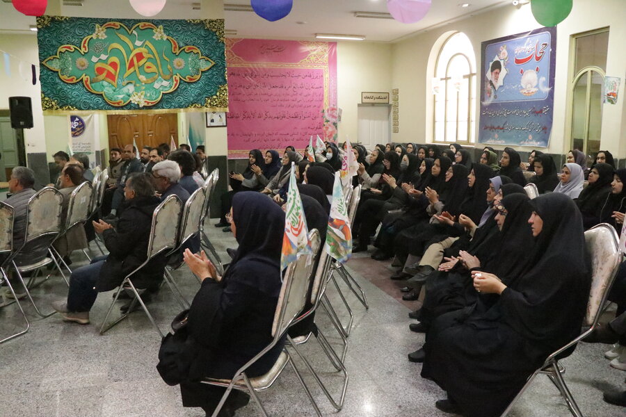 برگزاری جشن میلادحضرت فاطمه و روز زن و مادر در بهزیستی استان کرمان