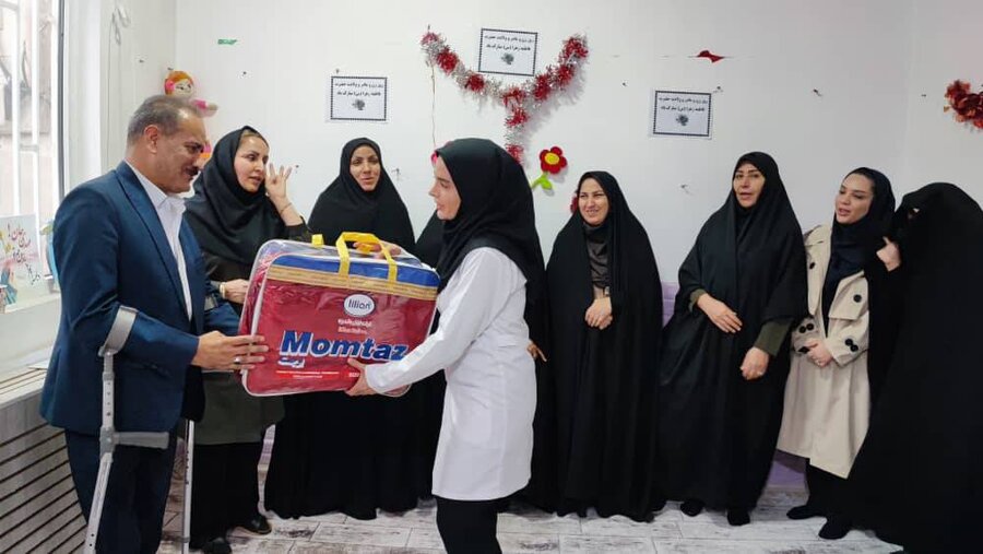 تجلیل از مادر یاران شیرخوارگاه حضرت رقیه (س) بمناسبت روز زن