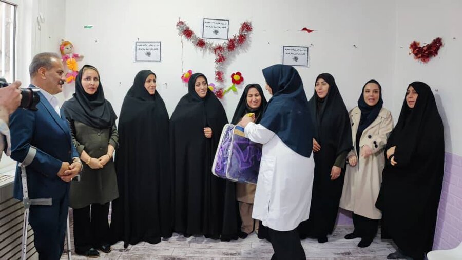 تجلیل از مادر یاران شیرخوارگاه حضرت رقیه (س) بمناسبت روز زن