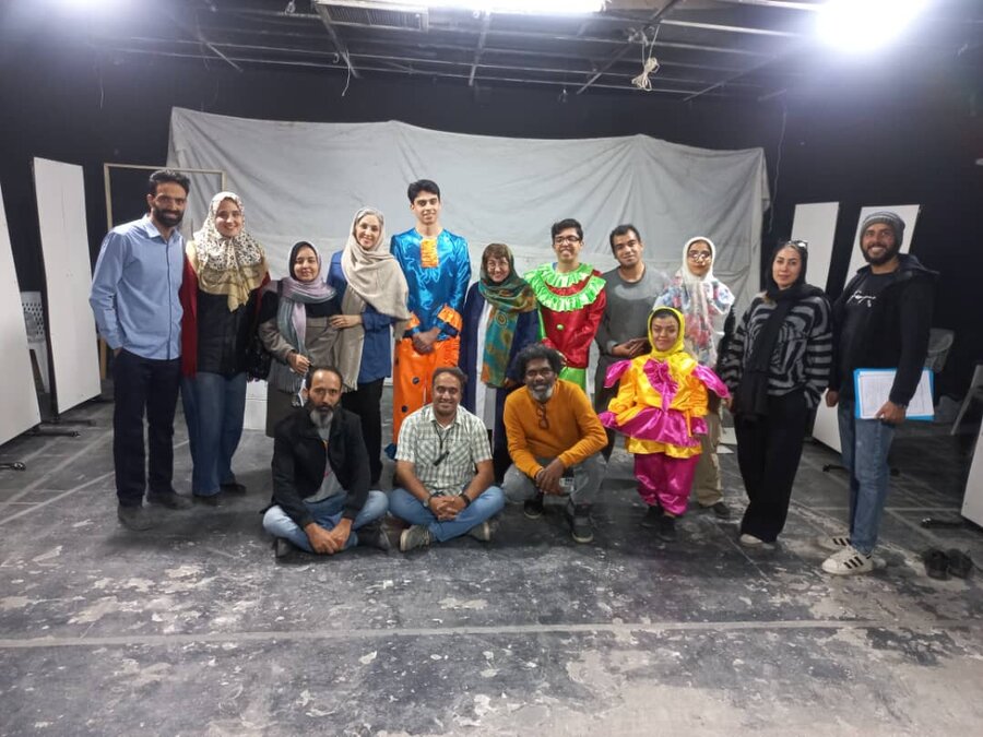 بازبینی آثار جشنواره تئاتر کویر آغاز شد