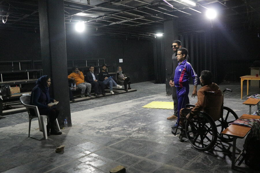 بازبینی آثار جشنواره تئاتر کویر آغاز شد