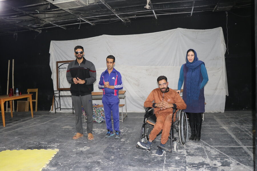 بازبینی آثار جشنواره تئاتر کویر آغاز شد