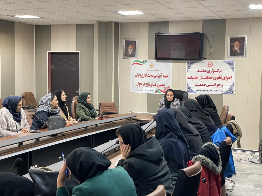 کارگاه آموزشی «بیماری‌های شایع بانوان» در قروه برگزار شد