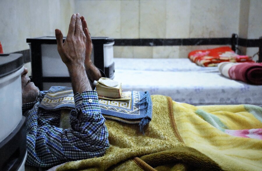 بازدید شبانه مدیرکل بهزیستی از مرکز سالمندان کرمانشاه