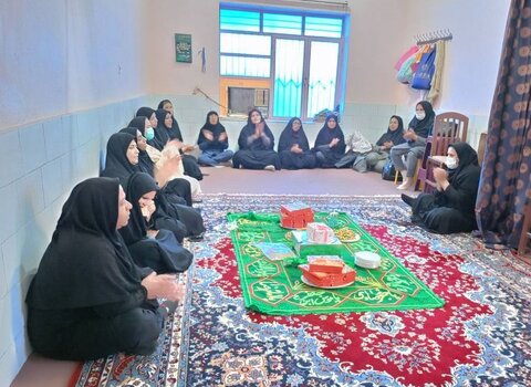 میناب | برگزاری جشن میلاد حضرت فاطمه زهرا(س) و روز زن در بهزیستی میناب