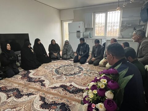 در آستانه روز مادر / دیدار با مادر شهید والامقام علی برغمدی