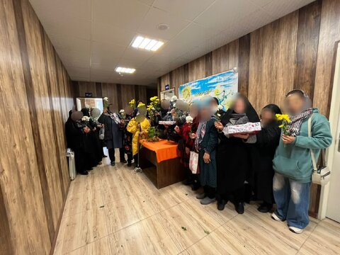 تقدیر از بانوان مددجوی بهزیستی شهرستان طالقان