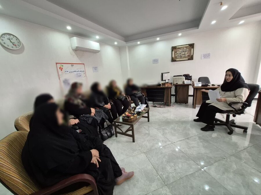 ساوجبلاغ | برگزاری جشن گرامیداشت روز مادر در مرکز مثبت زندگی کد ۹۲۵۹