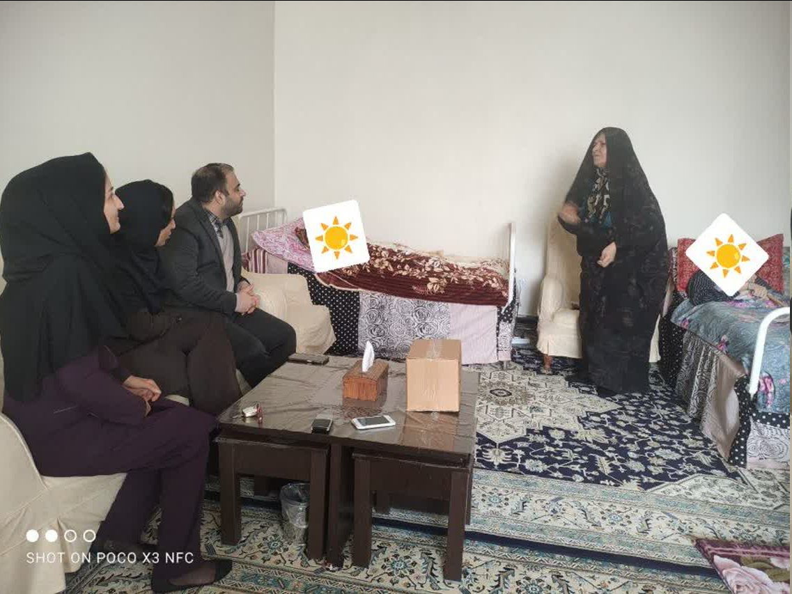 به گزارش روابط عمومی بهزیستی استان همدان؛ تجلیل از مادر فداکار در روز زن و مادر توسط بهزیستی شهرستان بهار