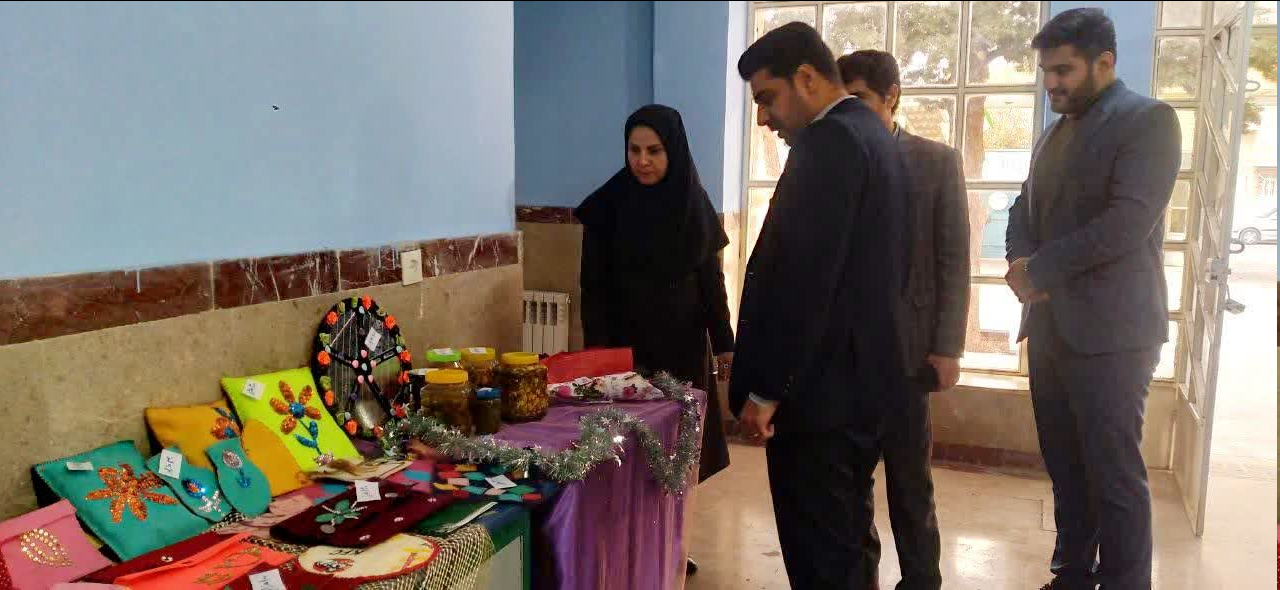 مراسم گرامیداشت روز جهانی معلولین با حضور رئیس بهزیستی و جمعی از مدیران شهرستان نهاوند برگزار شد.