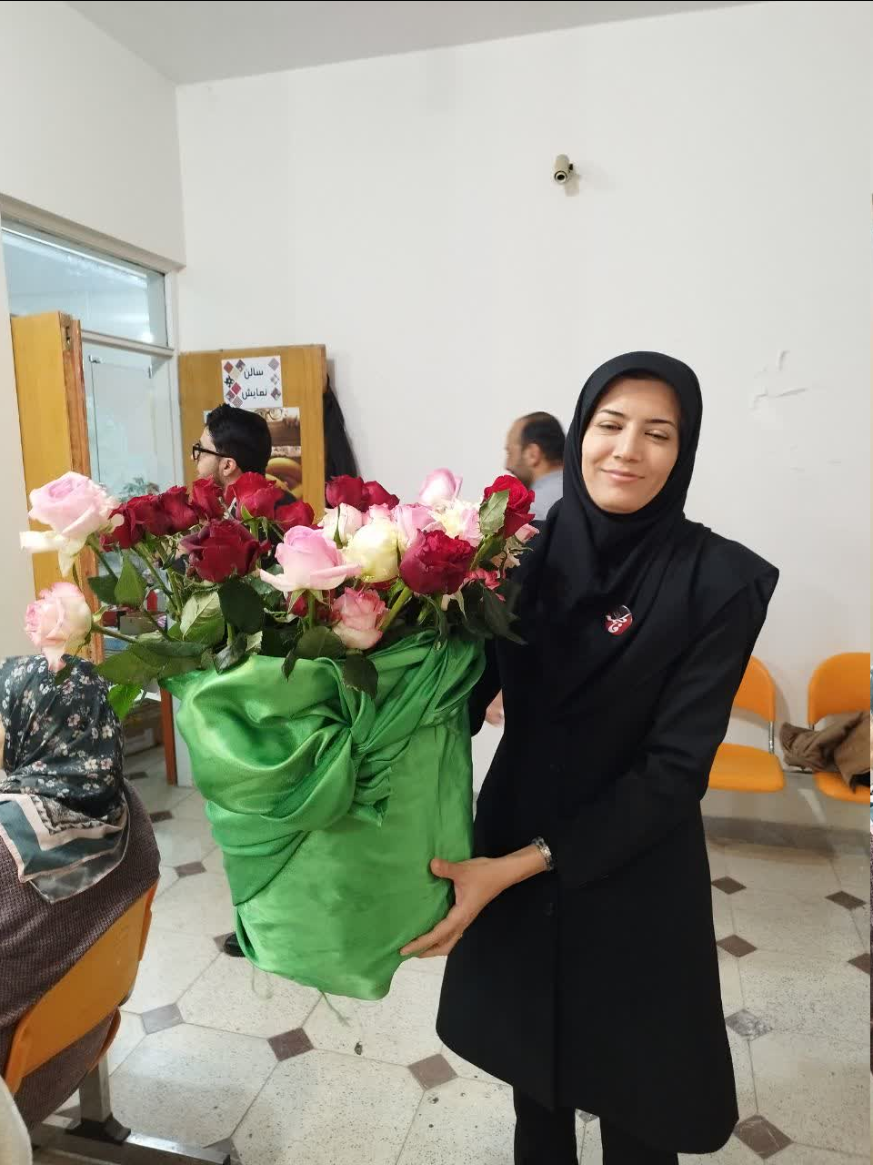 گزارش تصویری قدردانی از مادران فداکار و دانشآموزان استثنایی