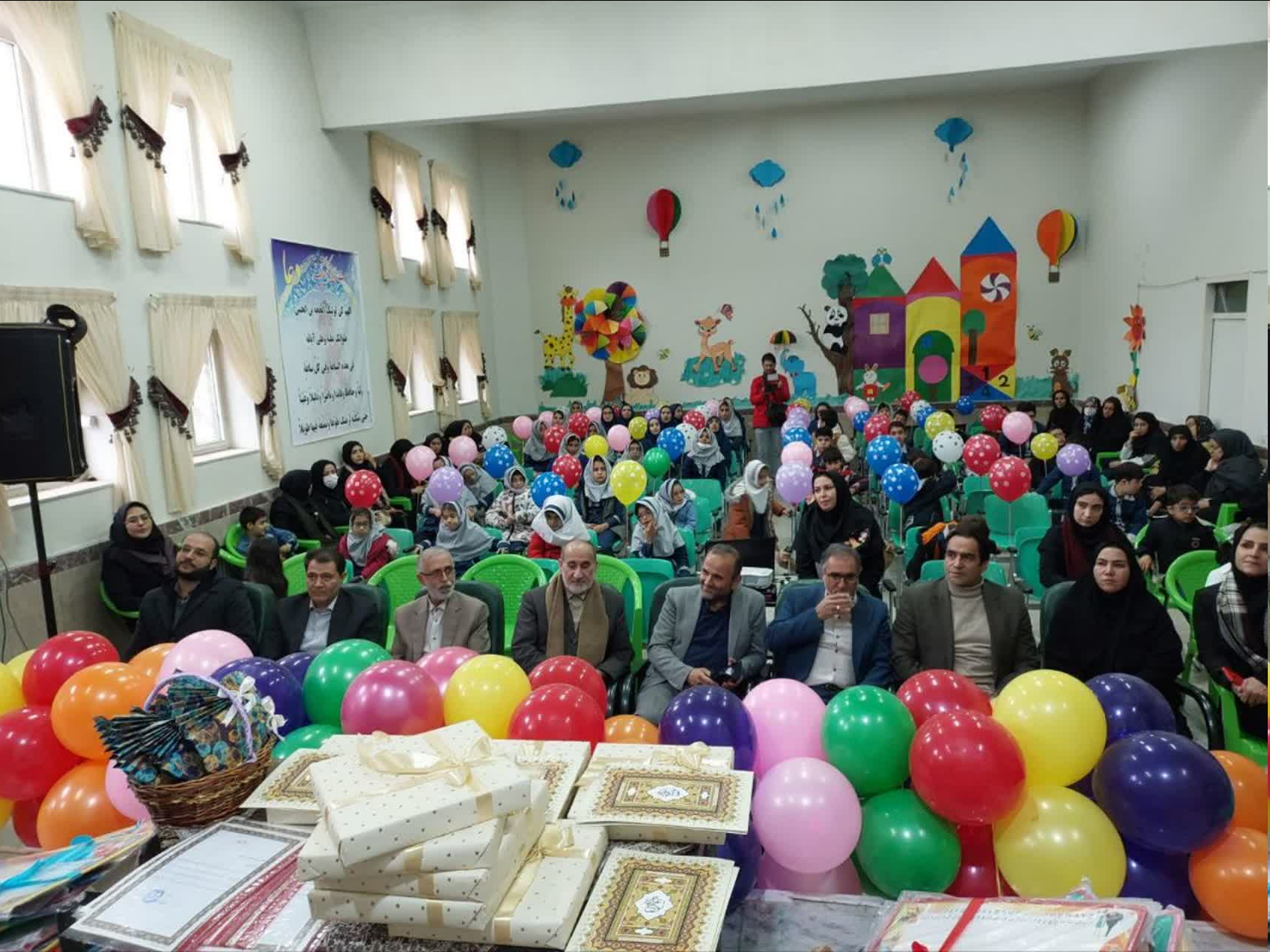 برگزاری مراسم گرامیداشت روز جهانی معلولین در شهرستان تویسرکان با تأکید بر برابرسازی فرصتها