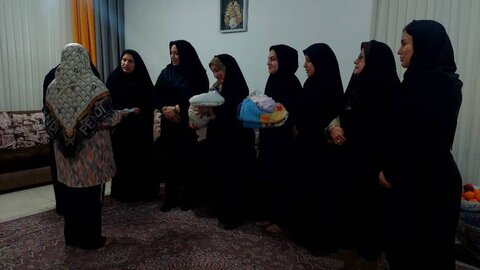 تقدیر از مادران تحت پوشش بهزیستی بوشهر در آستانه روز مادر