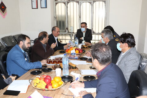 نشست هم اندیشی تخصصی ساماندهی کودکان کار و خیابانی در مرکز حمایتی اموزشی کودک و خانواده روزانه  < روزنه>   یاسوج بر گزار شد