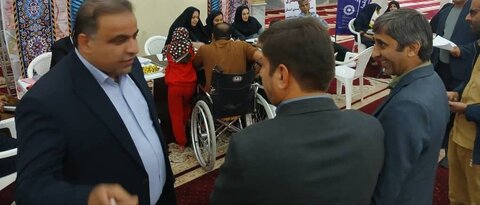 میز خدمت بهزیستی استان بوشهر در مصلی نماز جمعه شهر خورموج