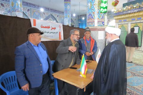 استقرار میز خدمت در نماز جمعه مهردشت 