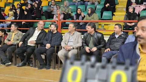 بازی نمادین پیشکسوتان ابومسلم با منتخب معلولین