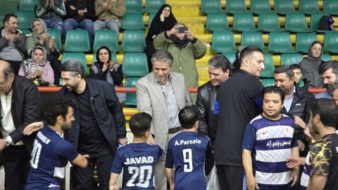 بازی نمادین پیشکسوتان ابومسلم با منتخب معلولین