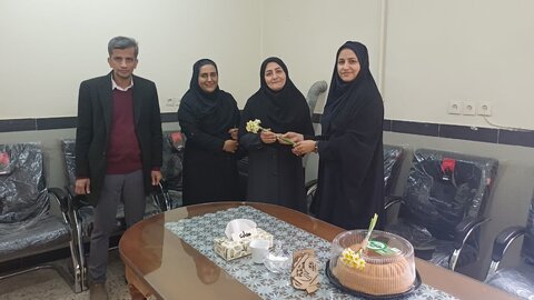 گزارش تصویری | دیدار مدیرکل و روسای شهرستان های تابعه با همکاران بمناسبت ولادت حضرت زهرا(س)