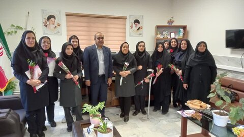 گزارش تصویری | دیدار مدیرکل و روسای شهرستان های تابعه با همکاران بمناسبت ولادت حضرت زهرا(س)