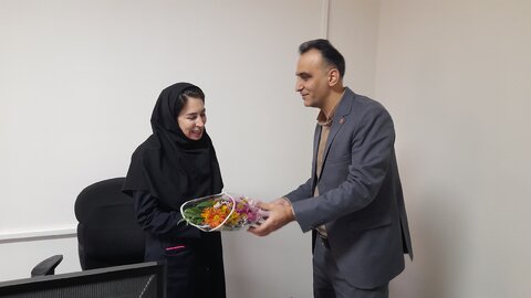 گزارش تصویری | دیدار مدیرکل و روسای شهرستان های تابعه با همکاران بمناسبت ولادت حضرت زهرا(س)